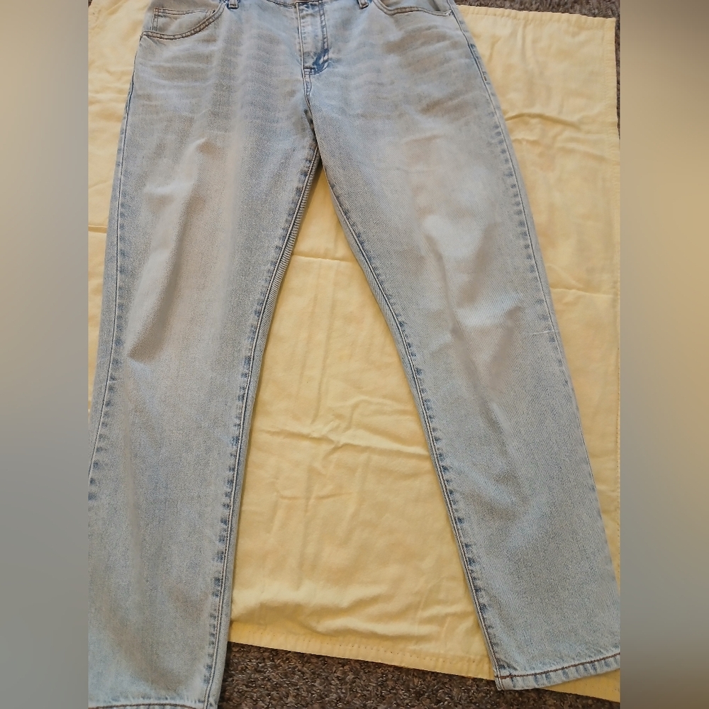 Light Blue Denim Jeans - Picture 6 of 7